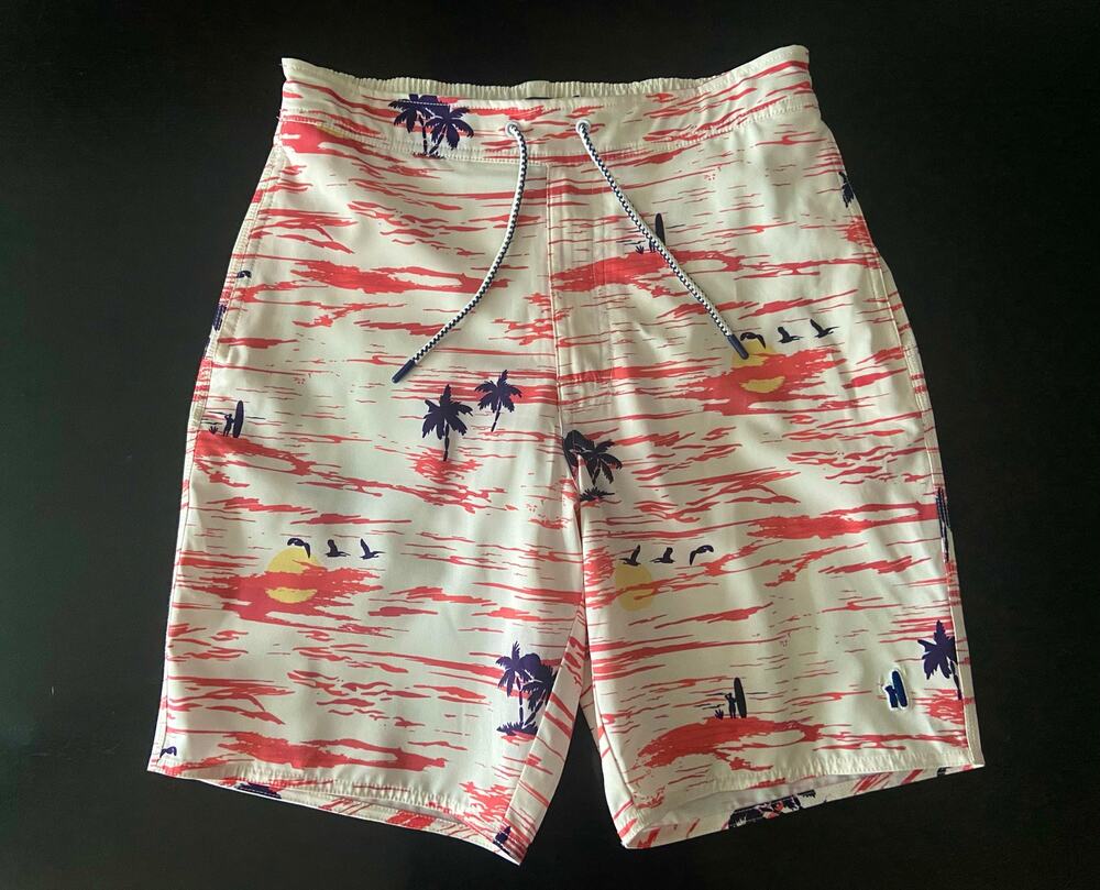 JOHNNIE-O White/Red Tropical Beach Theme Swim Shorts sz S